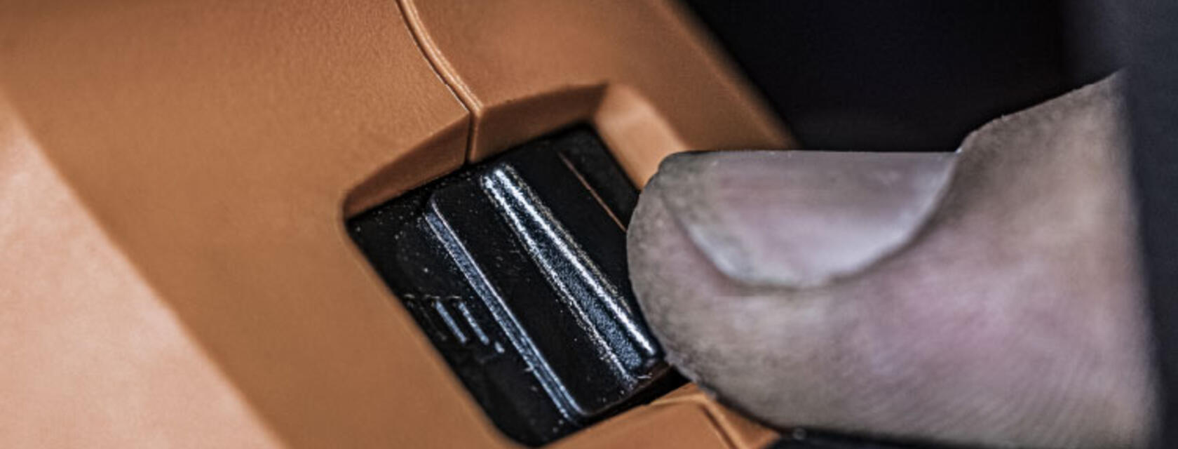 TRIGGER ACTUATED AND BUMP FIRE MODE